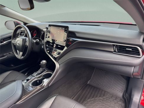 Used 2023 Toyota Camry XSE image 34