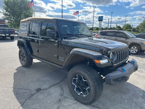 Used 2021 Jeep Wrangler Unlimited Rubicon 4xe w/ Cold Weather Group AWD/4WD image 2