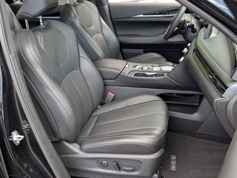 Used 2025 INFINITI QX60 Pure image 23