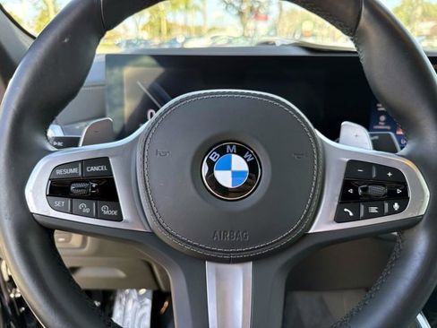 Certified 2025 BMW X6 xDrive40i image 23