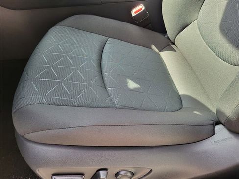 Used 2025 Toyota RAV4 XLE image 14