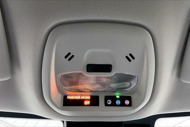 Used 2025 Chevrolet Trax ACTIV w/ Driver Confidence Package FWD image 35