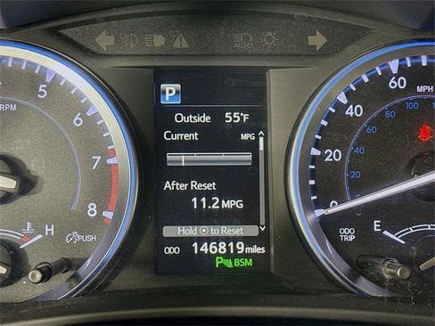 Used 2017 Toyota Highlander Limited image 12