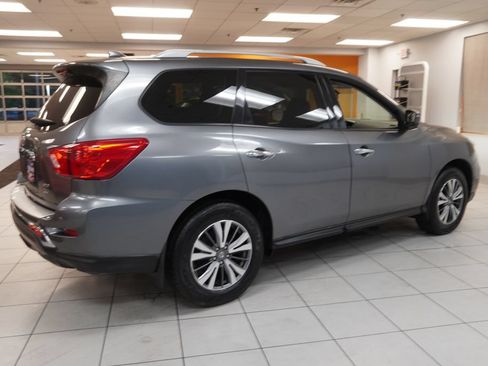 Used 2020 Nissan Pathfinder SV AWD/4WD image 11