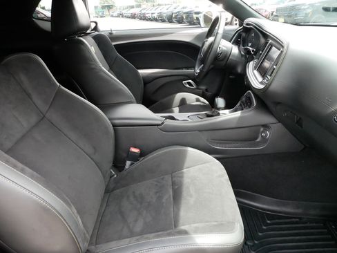 Used 2023 Dodge Challenger R/T Scat Pack RWD image 11