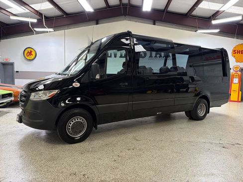 Used 2019 Mercedes-Benz Sprinter 170 Cargo image 1