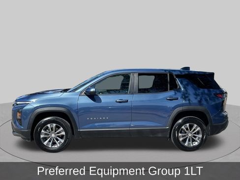 Used 2026 Chevrolet Equinox LT FWD image 3