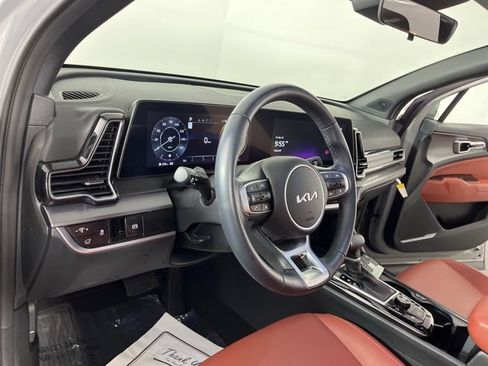 Used 2025 Kia Sportage SX image 20
