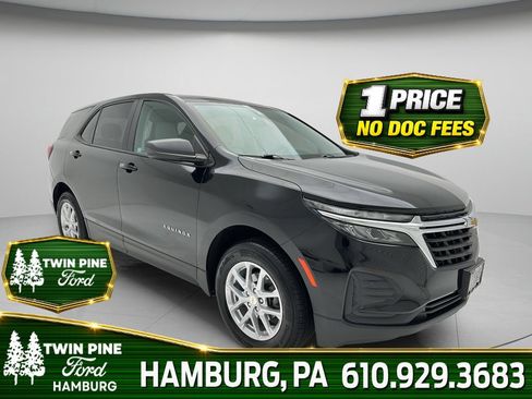 Used 2023 Chevrolet Equinox LS w/ LS Convenience Package AWD/4WD image 1