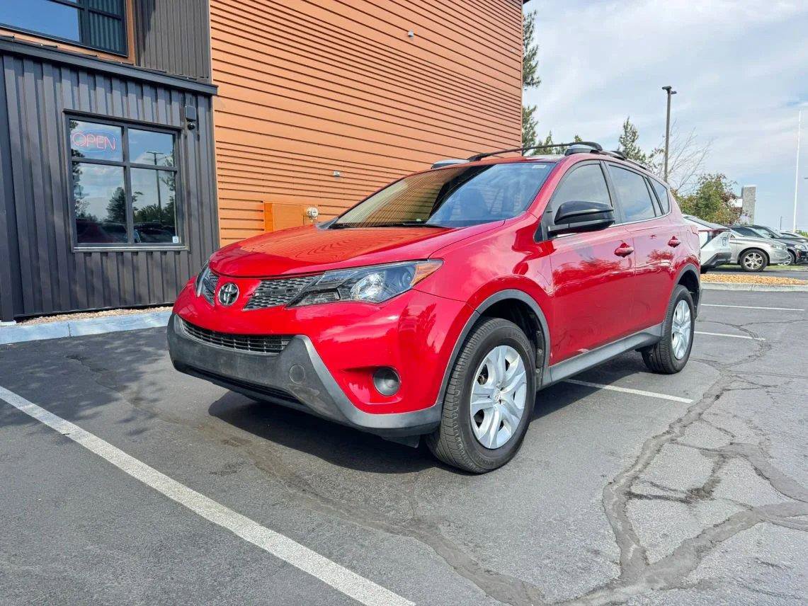 Used 2013 Toyota RAV4 LE AWD/4WD image 1
