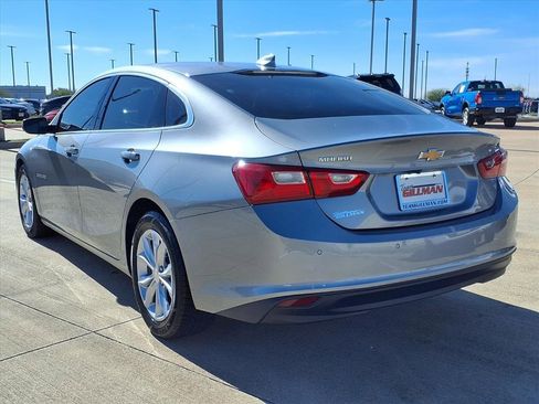 Used 2024 Chevrolet Malibu LT image 2