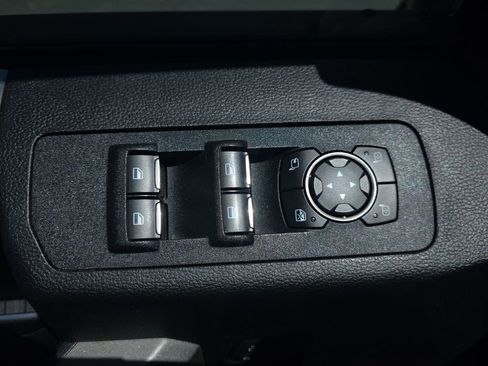 Used 2018 Ford F150 Raptor w/ Equipment Group 802A Luxury AWD/4WD image 24