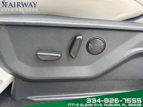 Used 2025 Ford Expedition Active image 16