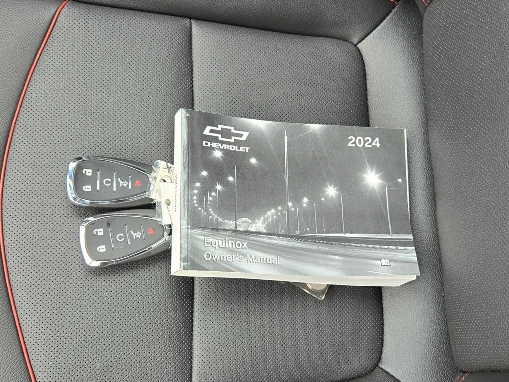 Used 2024 Chevrolet Equinox RS w/ RS Leather Package AWD/4WD image 13