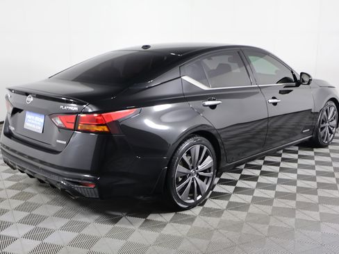 Used 2019 Nissan Altima 2.0 Edition One image 6