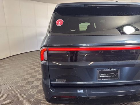 New 2025 Lincoln Navigator L Reserve w/ Jet Appearance Package image 18
