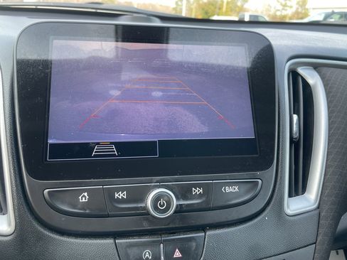 Certified 2021 Chevrolet Malibu LS image 19