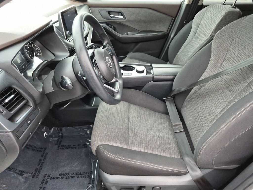 Used 2023 Nissan Rogue SV AWD/4WD image 15