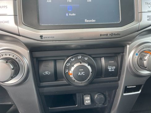 Used 2019 Toyota 4Runner SR5 AWD/4WD image 24