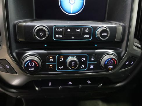 Used 2018 Chevrolet Silverado 1500 LT w/ All Star Edition AWD/4WD image 28