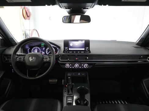 Used 2022 Honda Civic Sport image 2