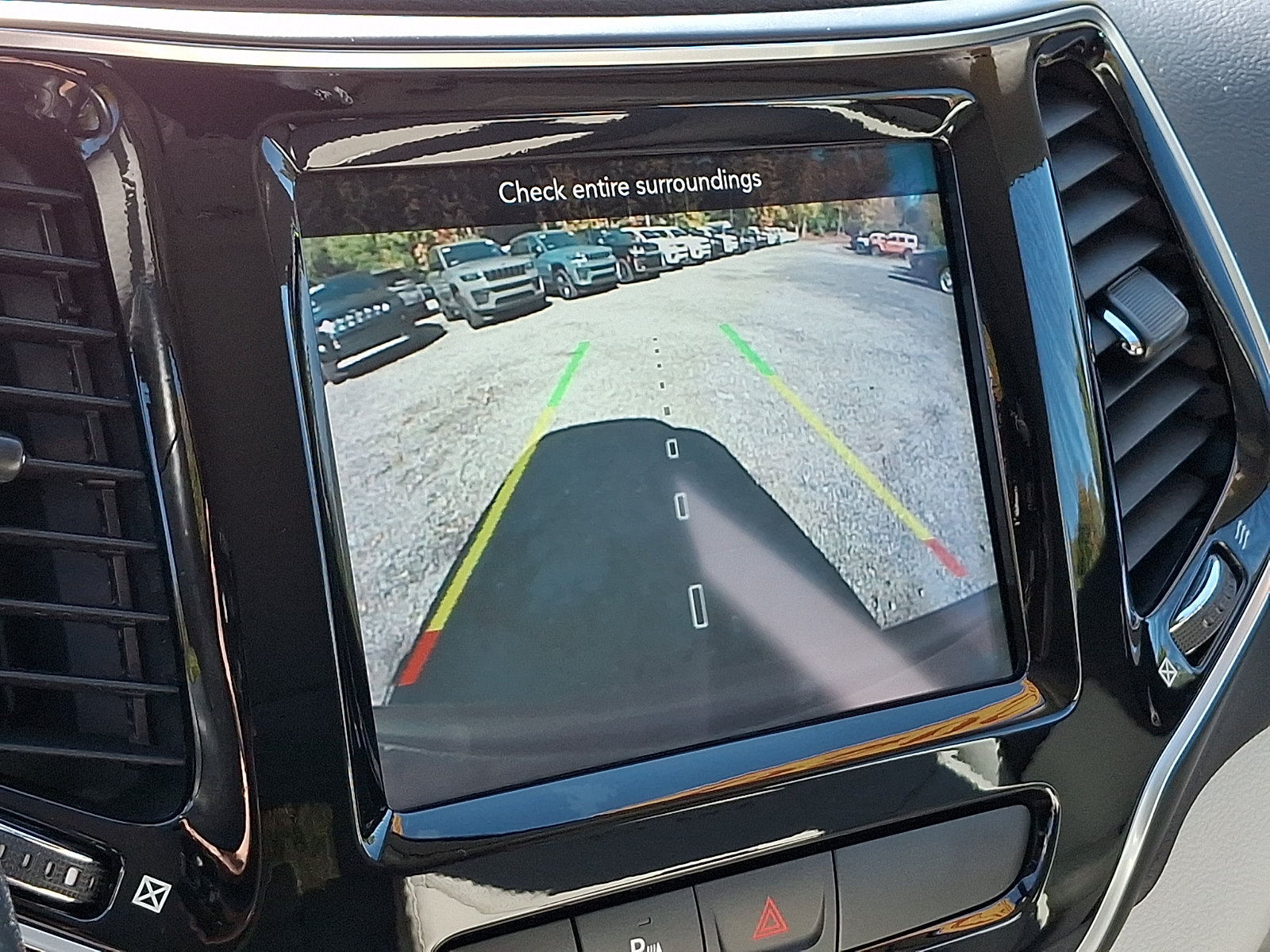 Certified 2020 Jeep Cherokee Limited AWD/4WD image 19