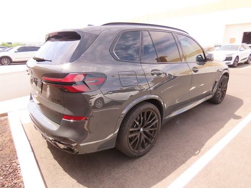 Used 2026 BMW X5 xDrive40i w/ M Sport Package image 3