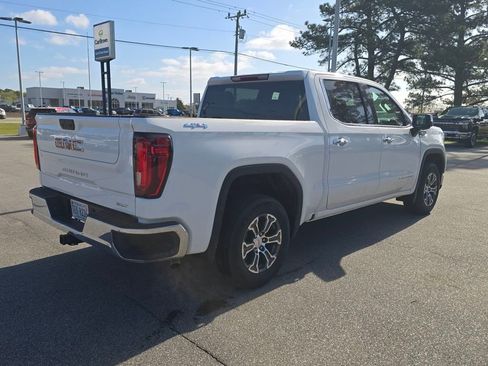 Used 2025 GMC Sierra 1500 SLT image 3