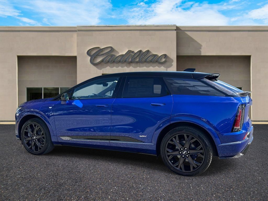 New 2027 Cadillac Optiq V w/ Deep Ocean Design Edition AWD/4WD image 5