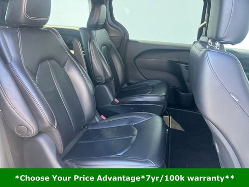 Certified 2022 Chrysler Pacifica Touring-L w/ S Appearance Package image 20