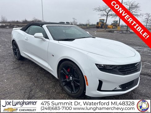 Used 2024 Chevrolet Camaro LT w/ RS Package image 2
