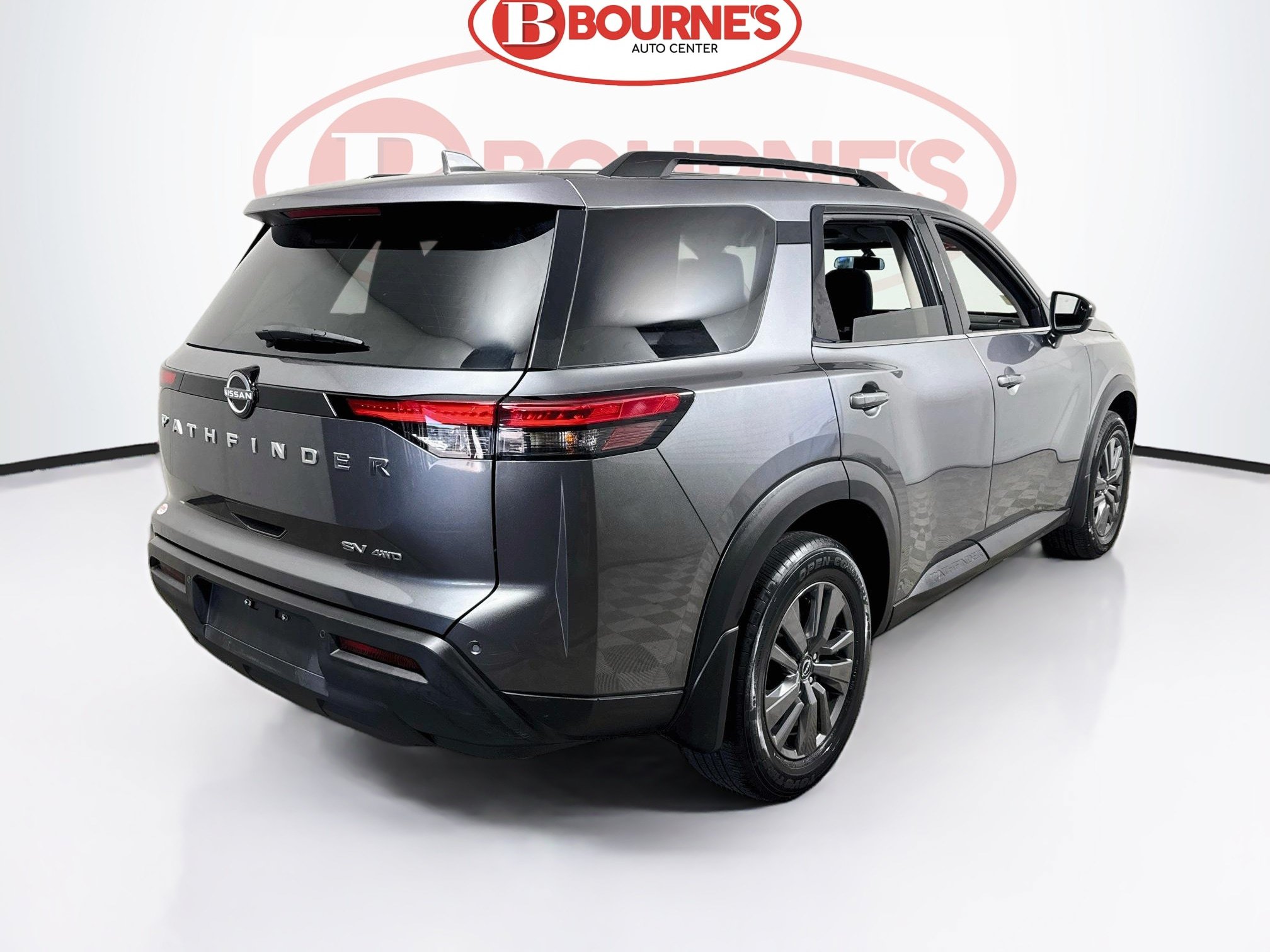 Used 2024 Nissan Pathfinder SV AWD/4WD image 10