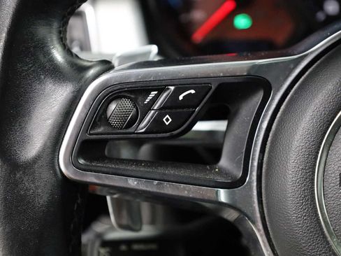 Used 2017 Porsche Macan GTS AWD/4WD image 25