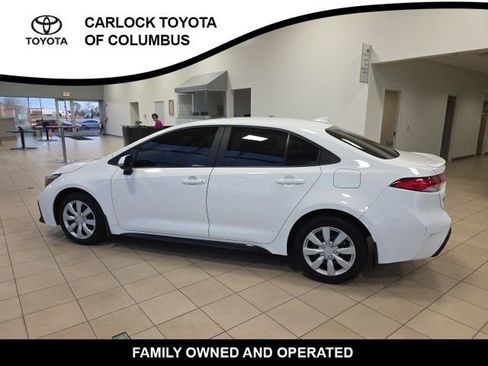 Used 2024 Toyota Corolla SE image 9