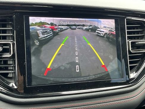 Used 2025 Dodge Durango GT AWD/4WD image 36