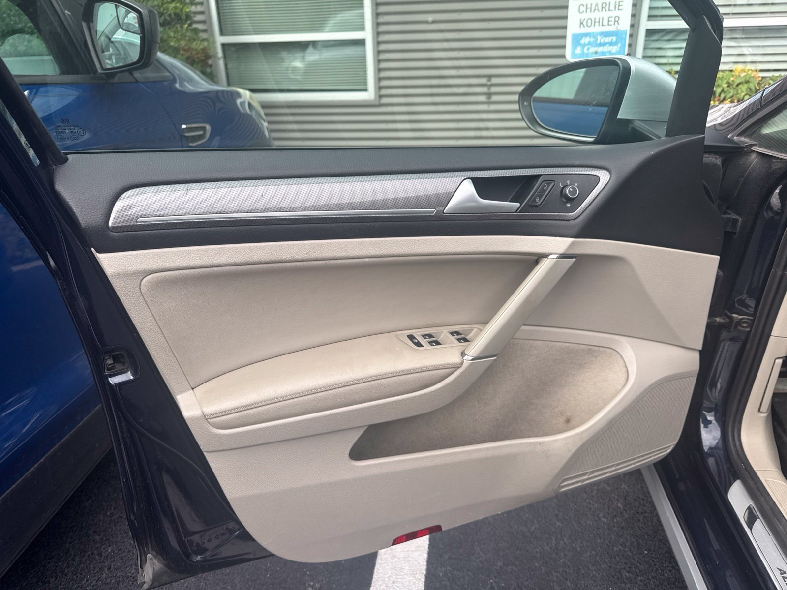 Used 2017 Volkswagen Golf Alltrack SE AWD/4WD image 4