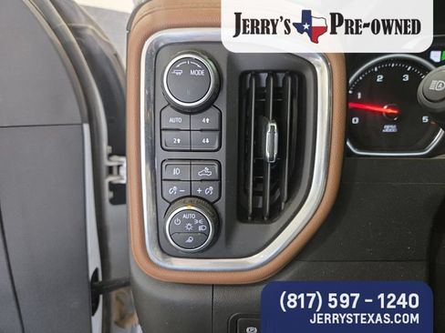 Used 2022 Chevrolet Silverado 2500 High Country w/ Safety Package II AWD/4WD image 11