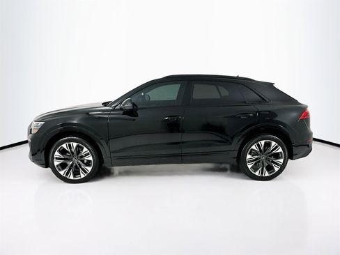 Used 2025 Audi Q8 Premium Plus image 5