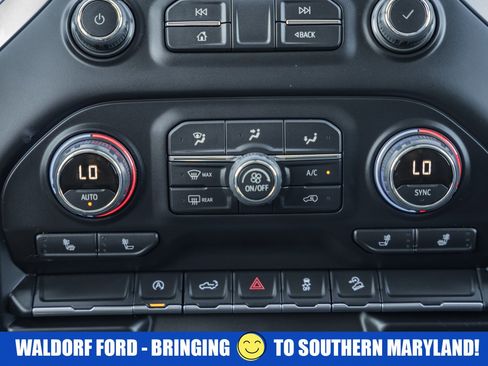 Used 2022 Chevrolet Silverado 1500 LT image 27