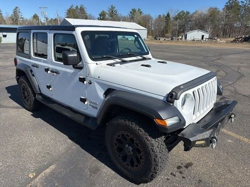 Used 2018 Jeep Wrangler Unlimited Sport S AWD/4WD image 7
