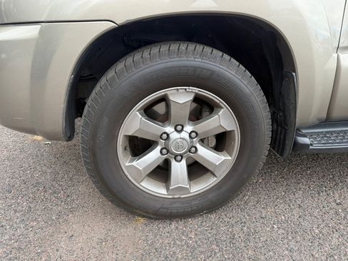 Used 2006 Toyota 4Runner Limited AWD/4WD image 24