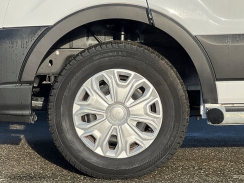 Used 2024 Ford Transit 250 Low Roof w/ Exterior Upgrade Package image 18