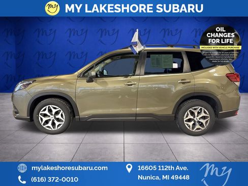 Certified 2023 Subaru Forester Premium image 7