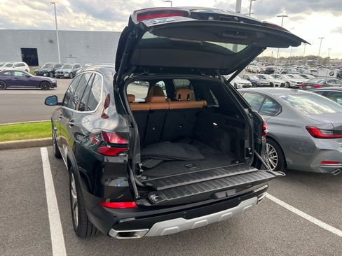 Used 2024 BMW X5 xDrive40i w/ Premium Package image 14