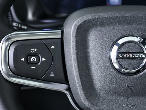 Certified 2025 Volvo XC40 B5 Plus image 11