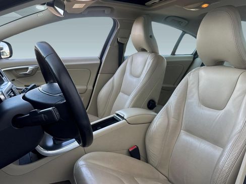 Used 2013 Volvo S60 T5 image 22