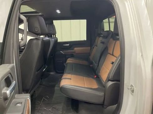 Used 2023 Chevrolet Silverado 3500 High Country w/ Z71 Off-Road Package image 11