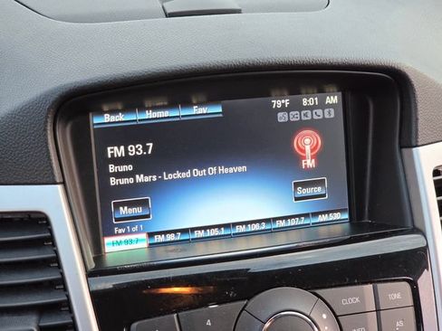 Used 2014 Chevrolet Cruze LT w/ Technology Package FWD image 20