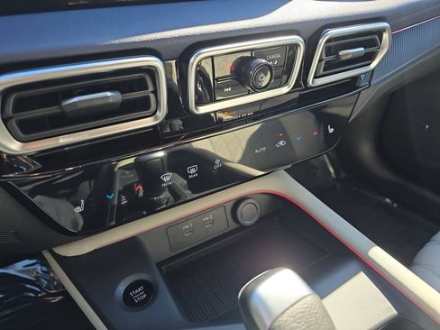 New 2026 Nissan Sentra SL w/ Floor Mat Package FWD image 23