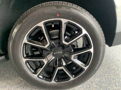 New 2026 Chevrolet Suburban RST w/ Comfort Package RWD image 37